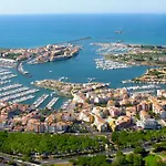Les Indes Galantes By Interhome